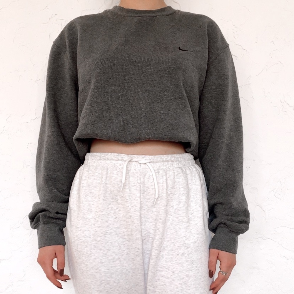 Nike Embroidered Swoosh Crewneck